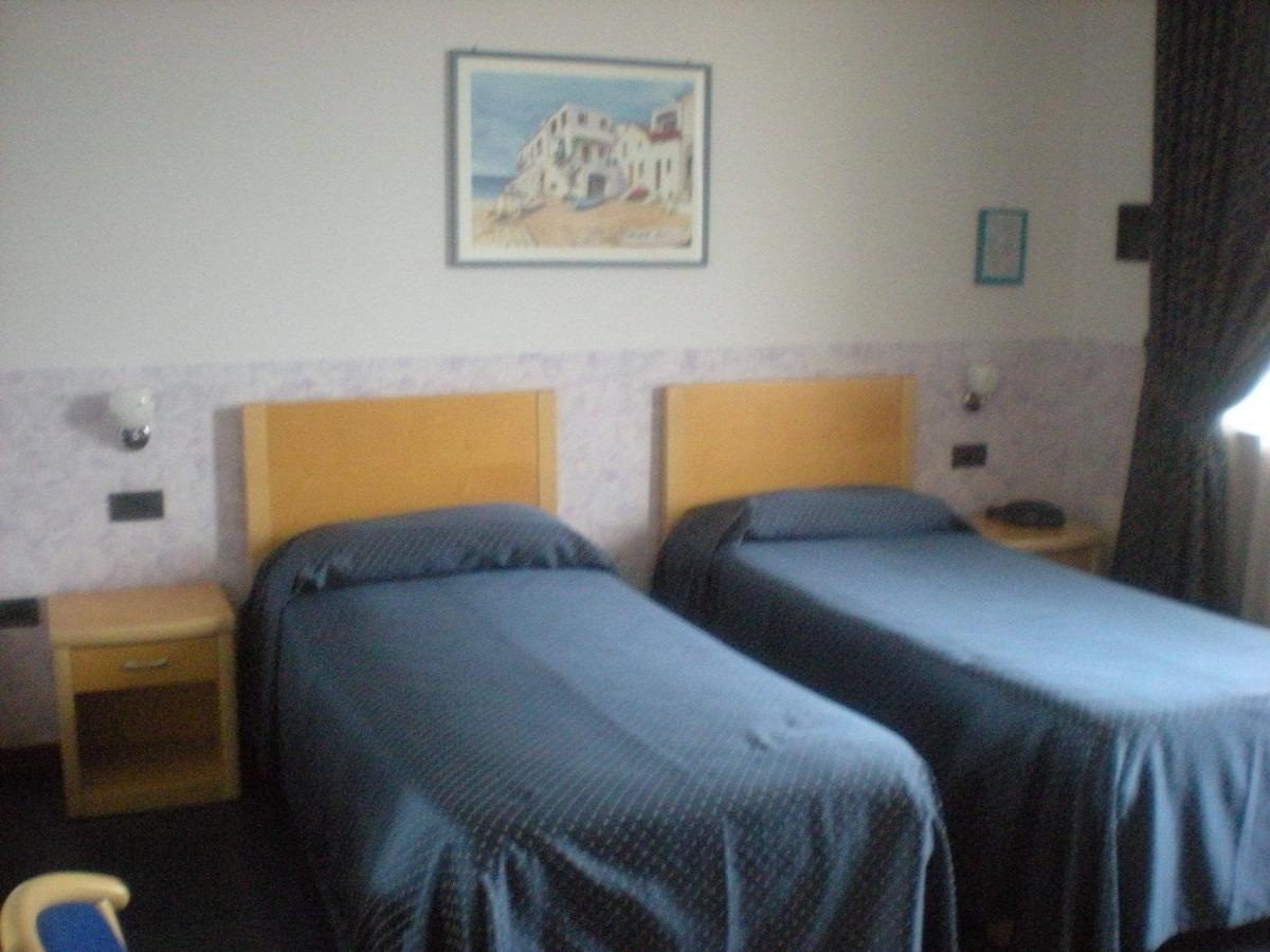 Hotel Roma Bussolengo Ruang foto