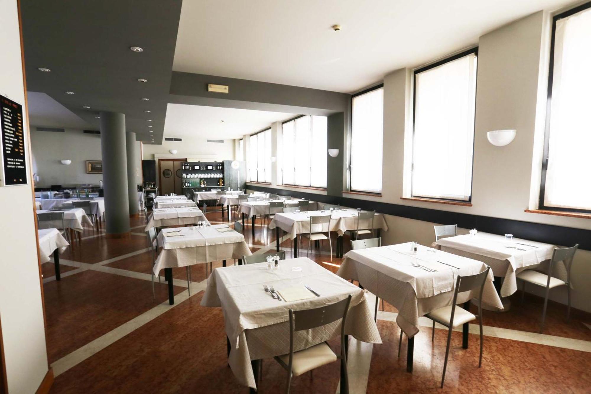 Hotel Roma Bussolengo Bagian luar foto